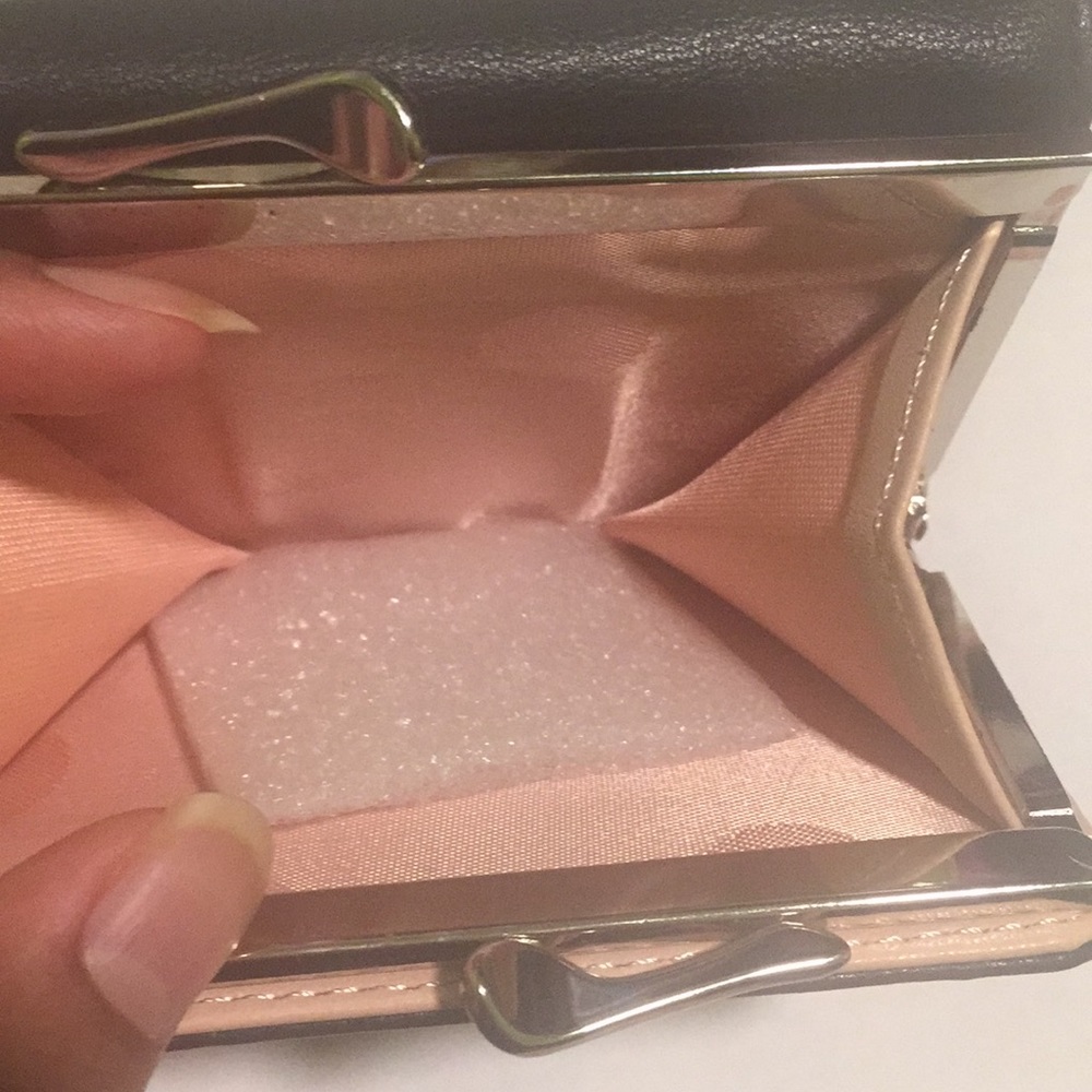 Wallet - Picture 6 of 8